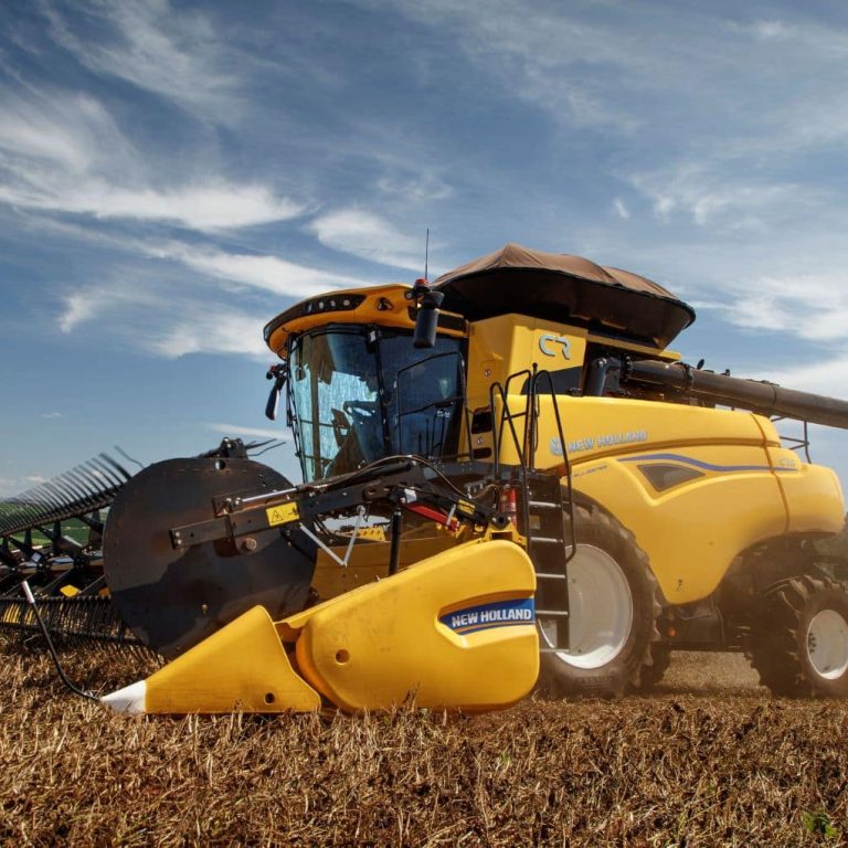 New Holland CR