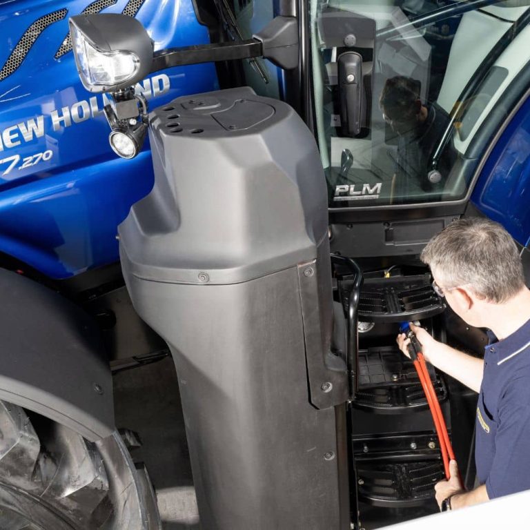 New Holland T7.270 Methane Power