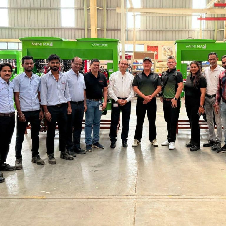 Clean Seed Mahindra Mini-Max seeder