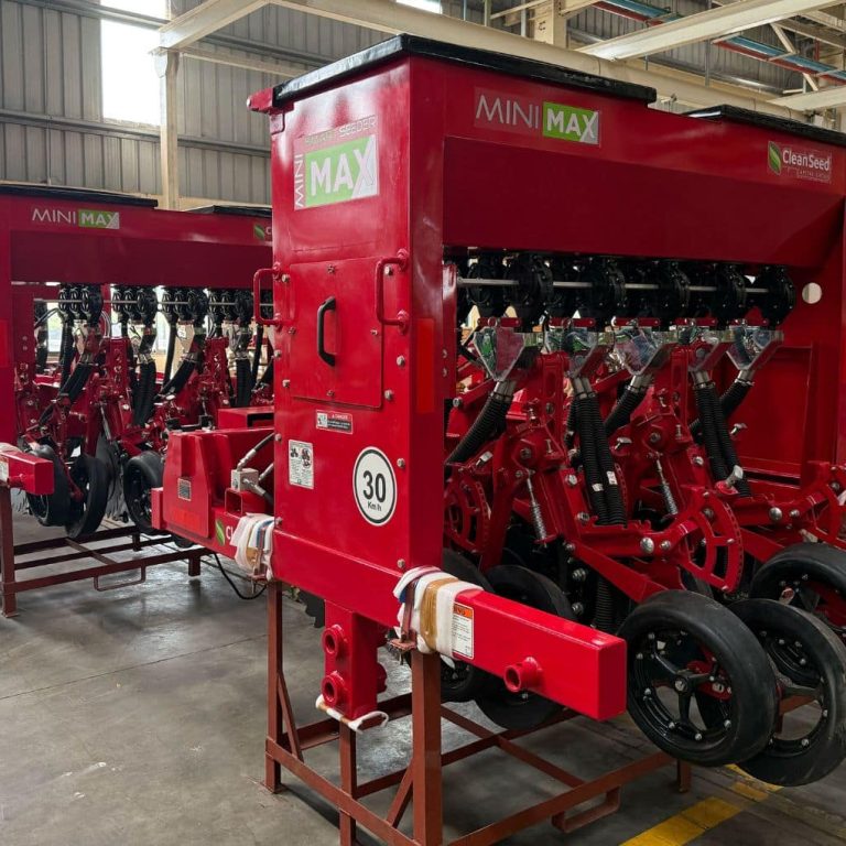 Clean Seed Mahindra Mini-Max seeder