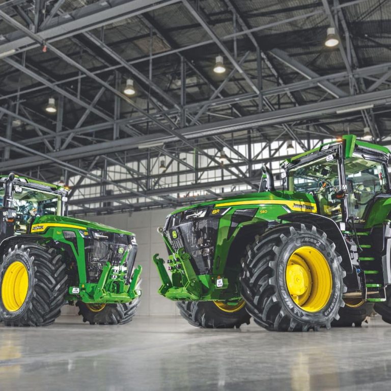 John Deere 8-series