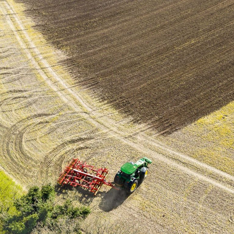 John Deere 8R