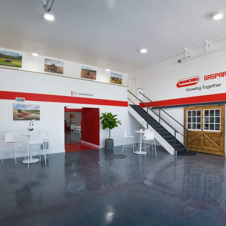 Maschio Gaspardo Full Line store, Elburn IL USA