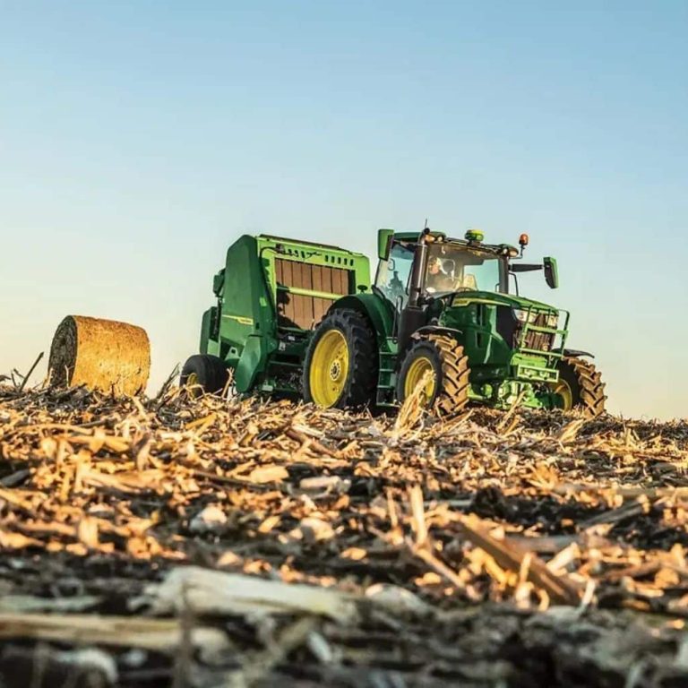 John Deere hands-free baling