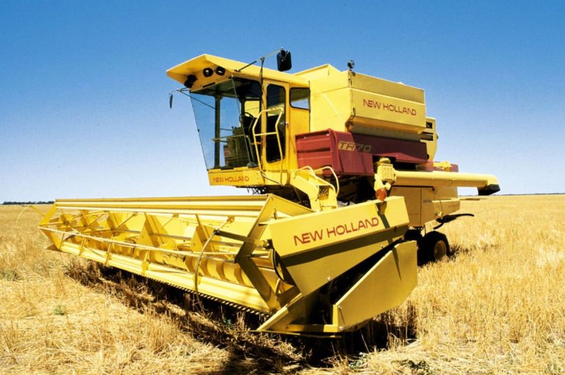 New Holland TR 70, built in 1975