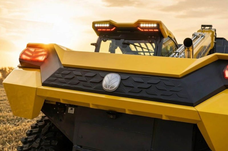 New Holland Hybrid Telehandler